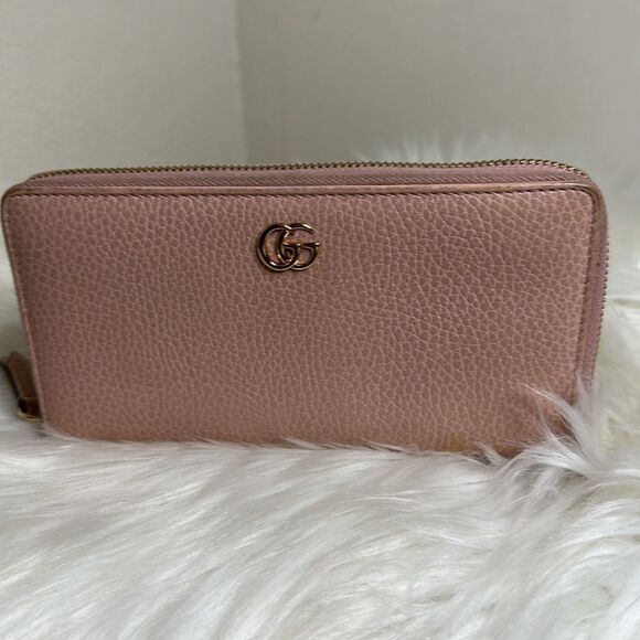 💯 Authentic Gucci GG Long Zipped Around Leather Wallet 🍀 - Picture 7 of 15